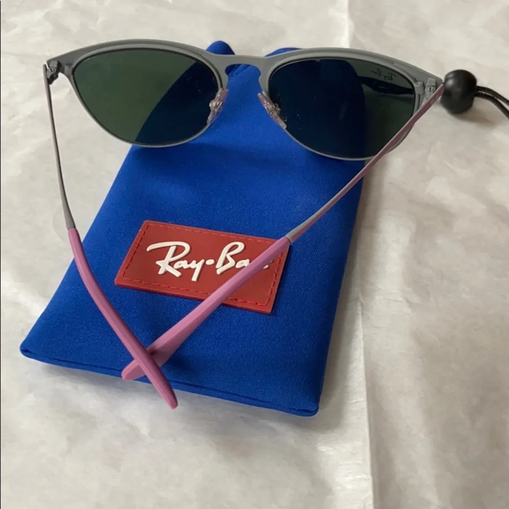 RAY.BAN KIDS SUNGLASSES COLOR PURPLE AND GRAY NEW